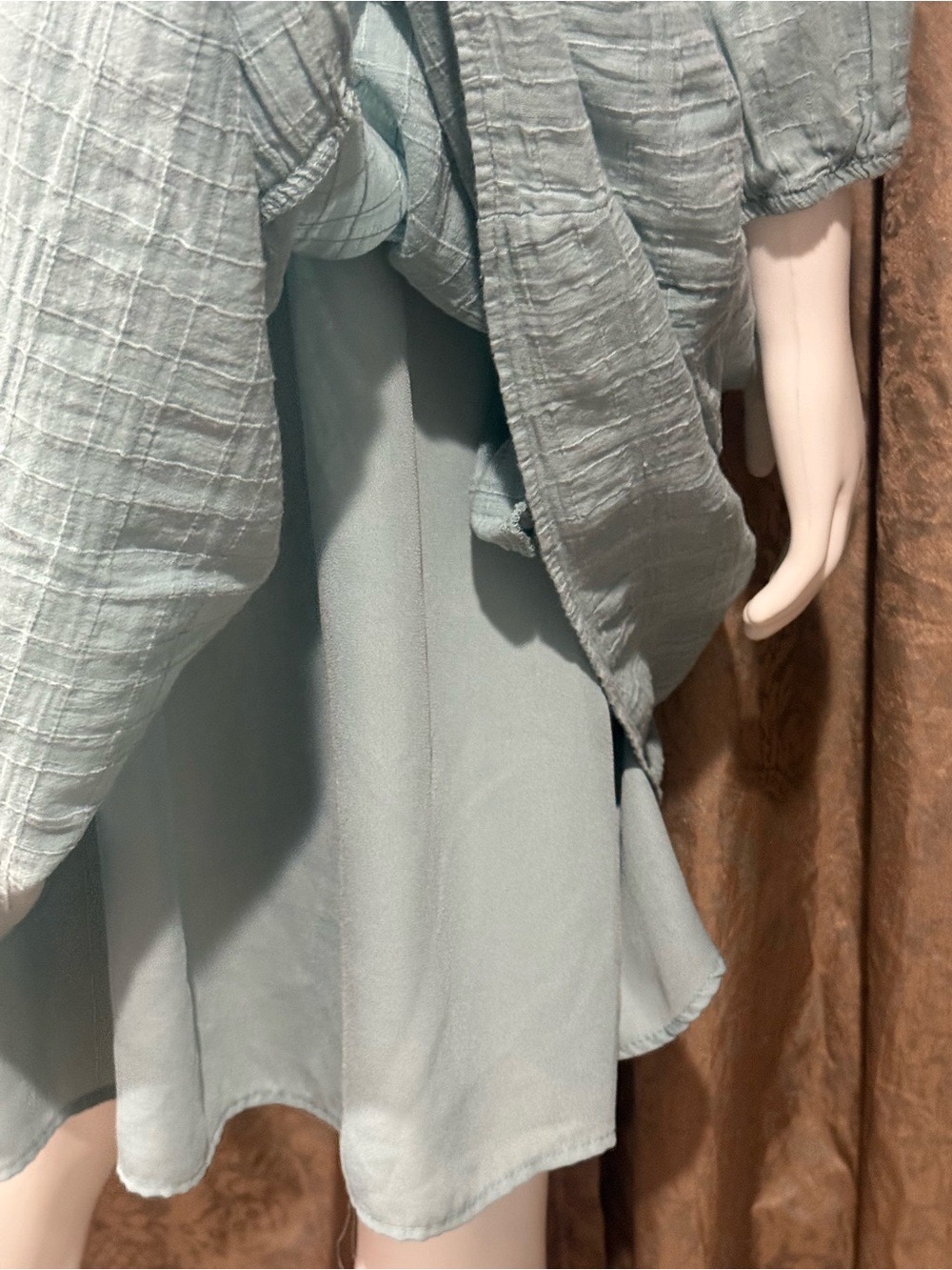 Knox Rose Seafoam Embroidered V-Neck Midi Dress - Picture 7 of 12